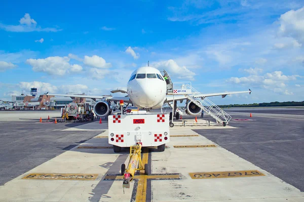 Cancun Airport — Stock Photo, Image