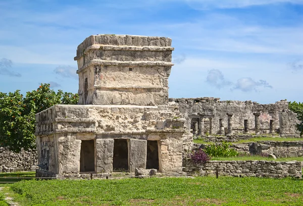 Fortezza Maya e tempio vicino a Tulum — Foto Stock