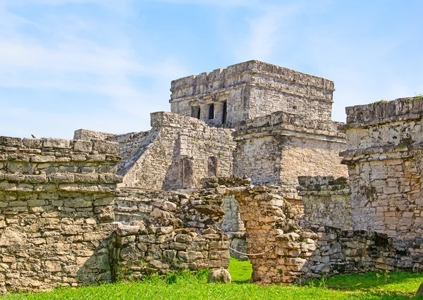 Maya kale ve tapınak yakınındaki Tulum