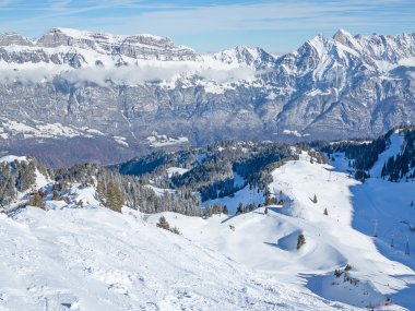 İsviçre Alplerinde kış