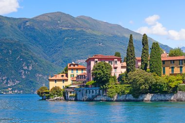 Cernobbio şehrin panoramik görünüm