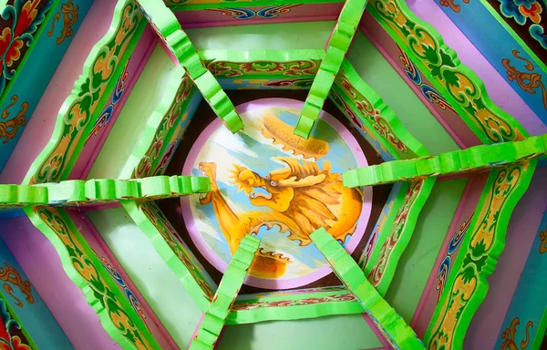 Tradizionale soffitto gazebo cinese — Foto Stock