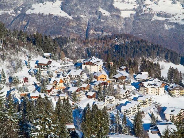 Zima w szwajcarskich Alpach — Zdjęcie stockowe