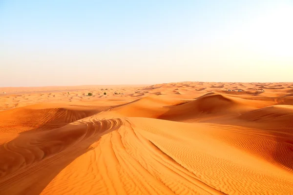 Kırmızı kum Dubai yakınındaki "Arap çölü" — Stok fotoğraf