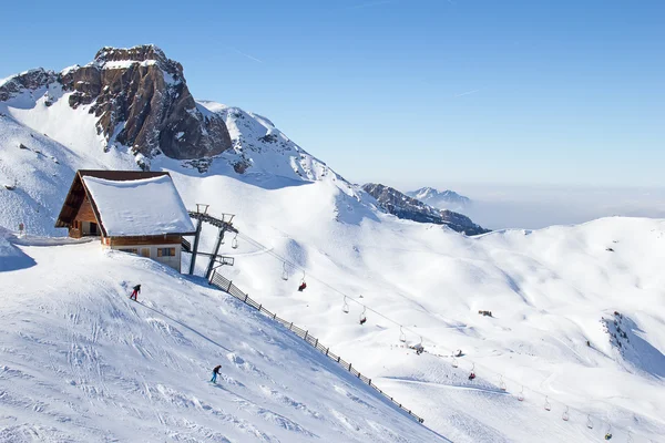 Invierno en los alpes suizos — Foto de Stock