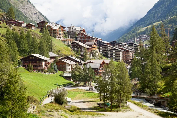 Swiss city Zermatt in the valley — Stock Photo, Image