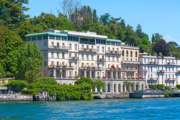 Luxury villa on the Como lake — Stock Photo, Image