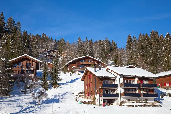 Invierno en los Alpes suizos — Foto de Stock