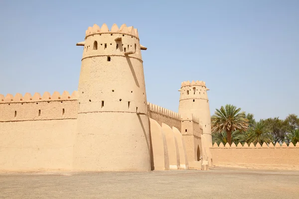 Форт Джахили в оазисе Аль-Айн — стоковое фото