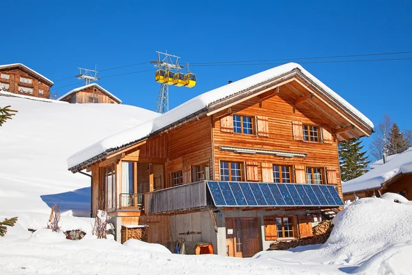 Invierno en los Alpes suizos —  Fotos de Stock