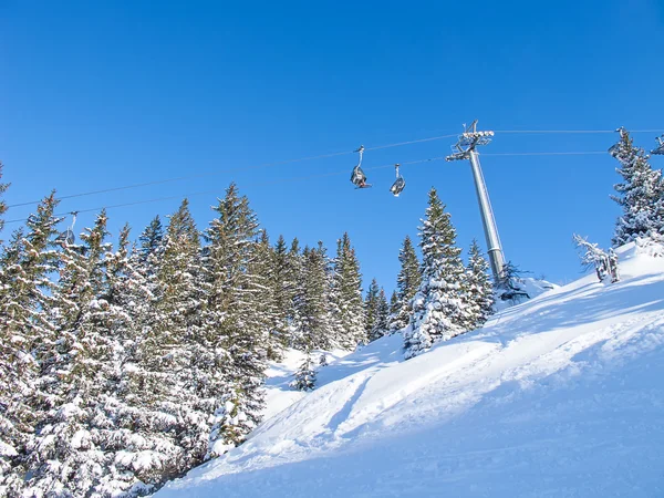 Winter landscape in the swiss alps — Stock Photo, Image