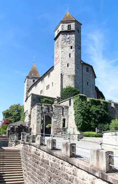 Rapperswil slott på Zürichsjön — Stockfoto