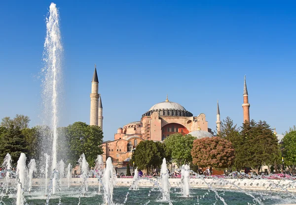Uitzicht op de Haghia Sophia in Istanbul — Stockfoto