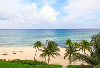 Kumlu plaj Cancun içinde