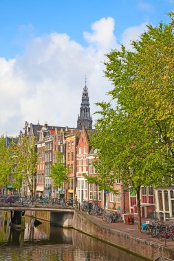 Amsterdam geleneksel evleri