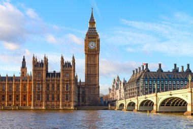 Londra 'daki Big Ben saat kulesi..