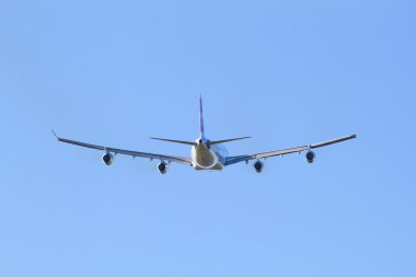 Zürih Havaalanı'iniş uçak