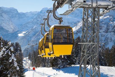 İsviçre Alplerinde kış