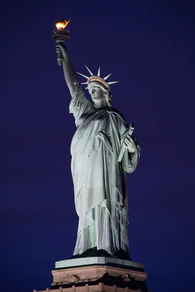 Statue of Liberty after sunset — Stock Photo, Image