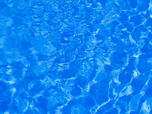 Hermosa piscina de agua clara — Foto de Stock