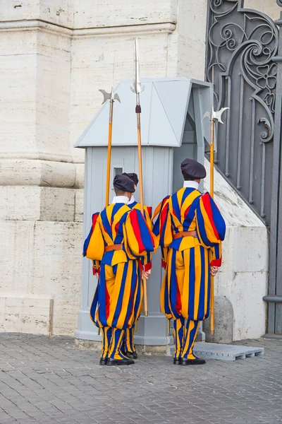 Famosa Guardia Suiza en el Vaticano —  Fotos de Stock