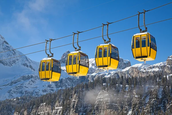 Winter in the swiss alps — Stock Photo, Image