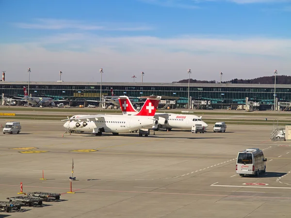 AVRO RJ100 Swiss Air — Stock Photo, Image