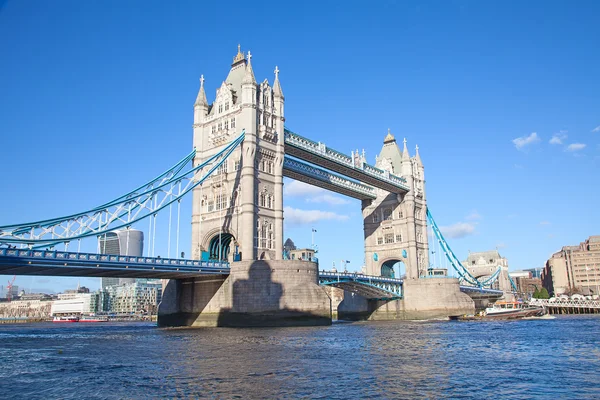 Famosa ponte de torre em Londres — Fotografia de Stock