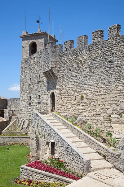 圣马力诺的古代防御工事 — 图库照片