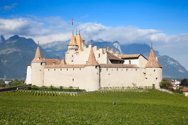 Kasteel Chateau d'Aigle in kanton Vaud — Stockfoto