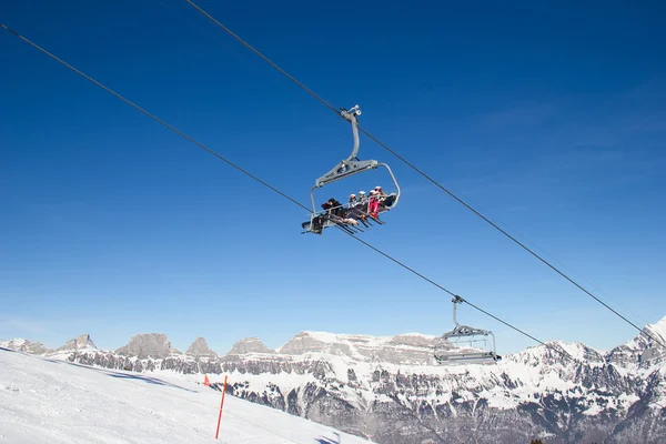 Inverno sulle Alpi svizzere — Foto Stock