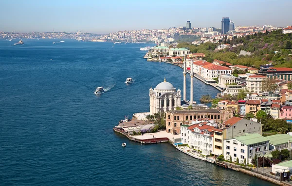 Veduta della moderna città di Istanbul — Foto Stock