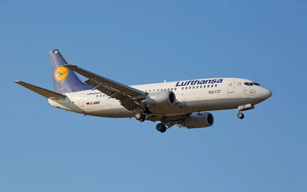 Boeing-737 Lufthansa — Stock Photo, Image