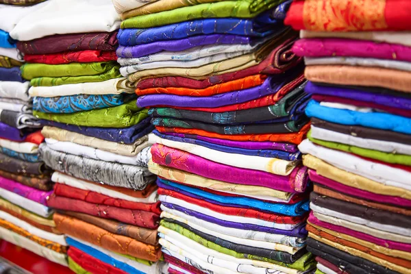 Textile souk (market) in Dubai — Stock Photo, Image