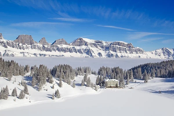 Winter in de Zwitserse Alpen, Zwitserland — Stockfoto