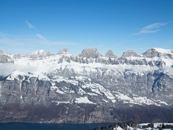 Winter in the swiss alps — Stock Photo, Image