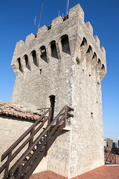 Starożytne fortyfikacje San Marino — Zdjęcie stockowe