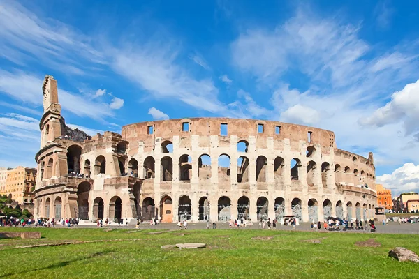 在罗马的斗技场的废墟 — 图库照片