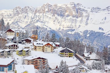 İsviçre Alpleri'nde kış