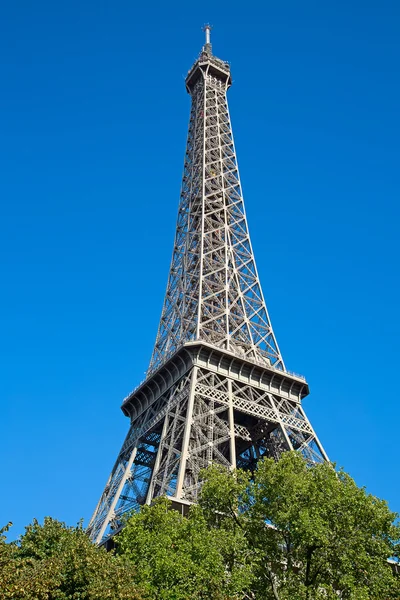 Torre Eiffel en París — Foto de Stock