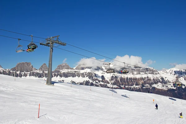 Winter in de Zwitserse Alpen — Stockfoto