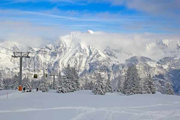 Vinter i schweiziska Alperna — Stockfoto