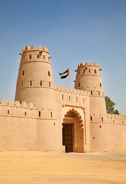 Forte Jahili em Al Ain oásis — Fotografia de Stock