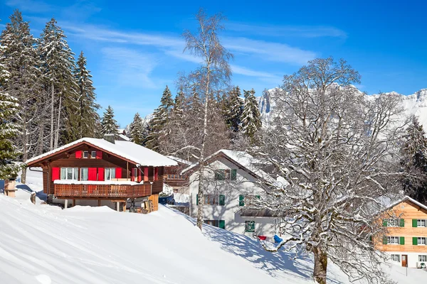 Invierno en los Alpes suizos —  Fotos de Stock