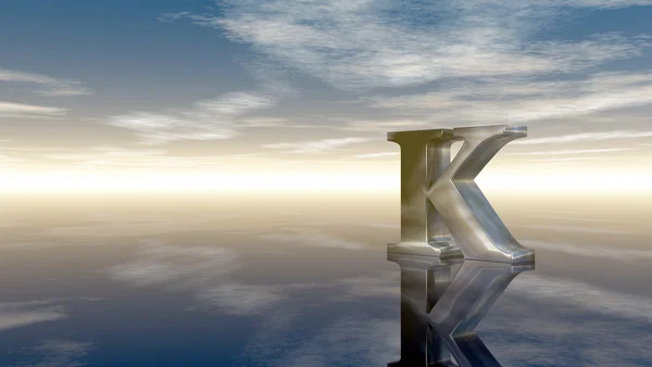 Металева лінія верхнього регістру k під хмарним небом - 3d рендеринг — стокове фото