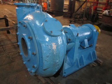 Büyük Mavi Su pompası. Makine mühendisliği. Bitmiş ürünler. Yüksek kalite fotoğraf