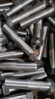 Metrik başlıklı cıvatalar ayarlandı. Yüksek kalite fotoğraf