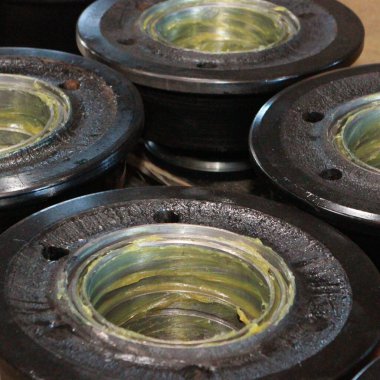 Bir tramvay tekerleği, raylar için bir vagon. Yüksek kalite fotoğraf