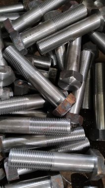 Metrik başlıklı cıvatalar ayarlandı. Yüksek kalite fotoğraf