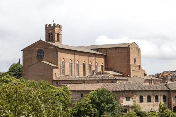 Sienna, church San Domenica, brick basilica in the north of the city, Tuscany, Italy — Stock Photo, Image